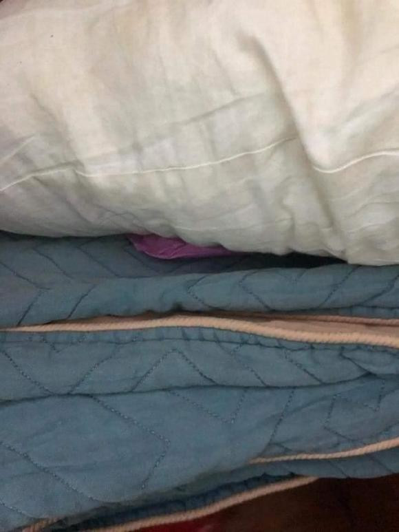 Không ít lâu sau, mấy cô người yêu của anh bạn cùng phòng trọ kia phát hiện, liền chia tay không thương tiếc.