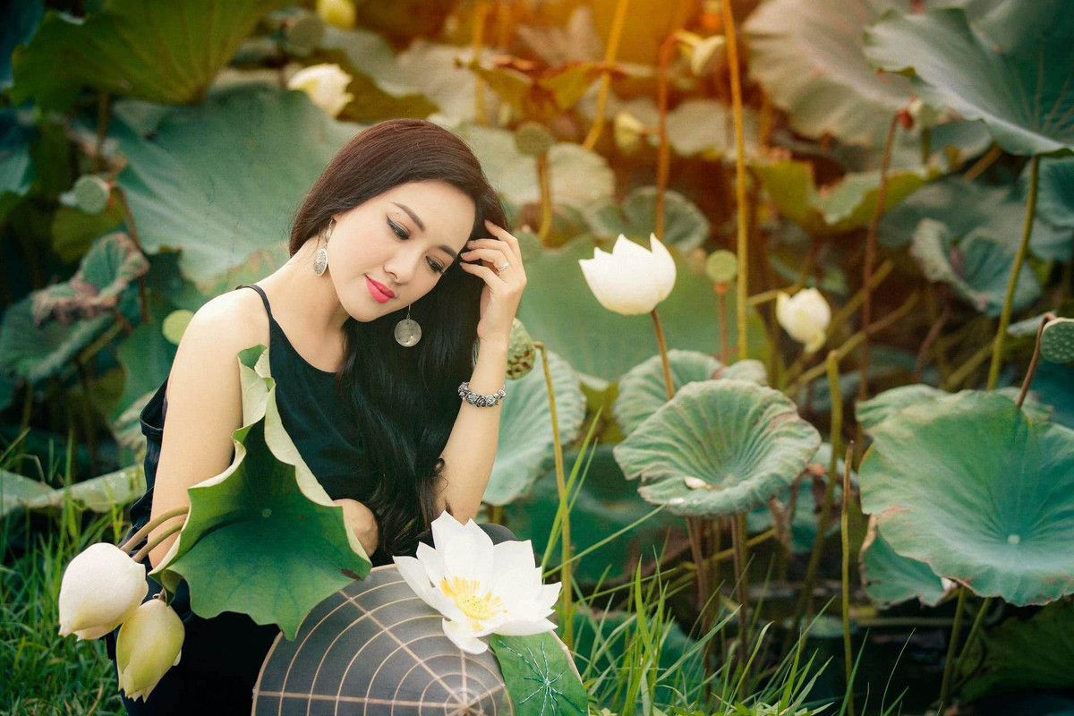 Do tính chất công việc bận rộn nên Hoài Anh không có quá nhiều thời gian để đến phòng tập. Tuy nhiên, mỗi khi rảnh rỗi, cô sẽ tự tập các bài yoga đơn giản tại nhà.