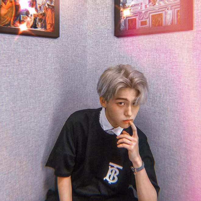 Theo dõi trang cá nhân của Nhất Hoàng, sau khi về Việt Nam, anh bạn thường xuyên check-in sân golf.