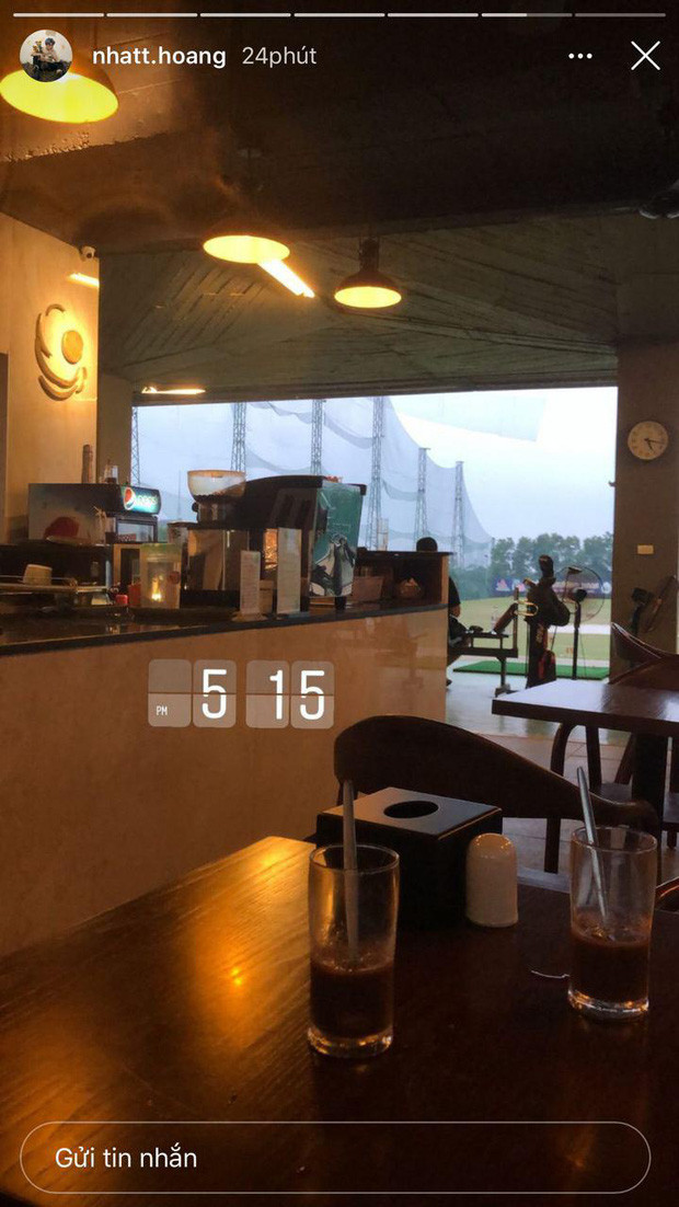 Rich kid Nhất Hoàng vốn du học ở Mỹ và mới về nước cách đây không lâu. Bên cạnh những hình ảnh cùng người thân và bạn bè sau thời gian xa cách, hot boy Hội con nhà giàu Việt Nam này còn thường xuyên đăng ảnh check-in sân golf.