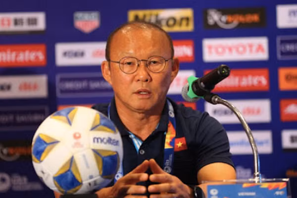 HLV Park Hang Seo khiem ton truoc Australia nhung Viet Nam se chien dau