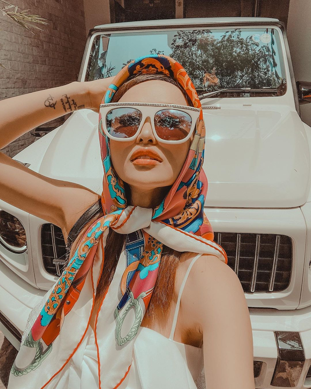 Vo hai Minh Nhua bat ngo hoi xuan nho loat anh nu sinh