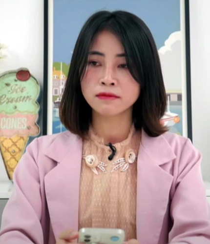 Với gần 6 tỷ lượt xem và trung bình 1,2 triệu lượt xem/video, mức thu nhập của Thơ Nguyễn từ YouTube được cho là vào khoảng 263.000-4,2 triệu USD/năm, tương đương 6,1-97,4 tỷ đồng/năm.