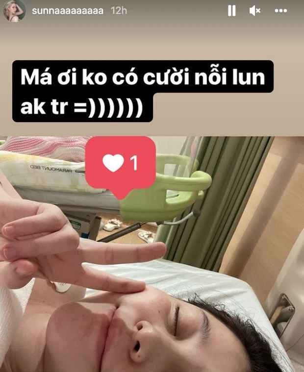 Mới đây nhất, Sunna đã hạ sinh con gái đầu lòng. Hot girl Gen Z này luôn nhận được sự động viên của cô bạn thân là Xoài Non trên chặng đường đi đẻ.