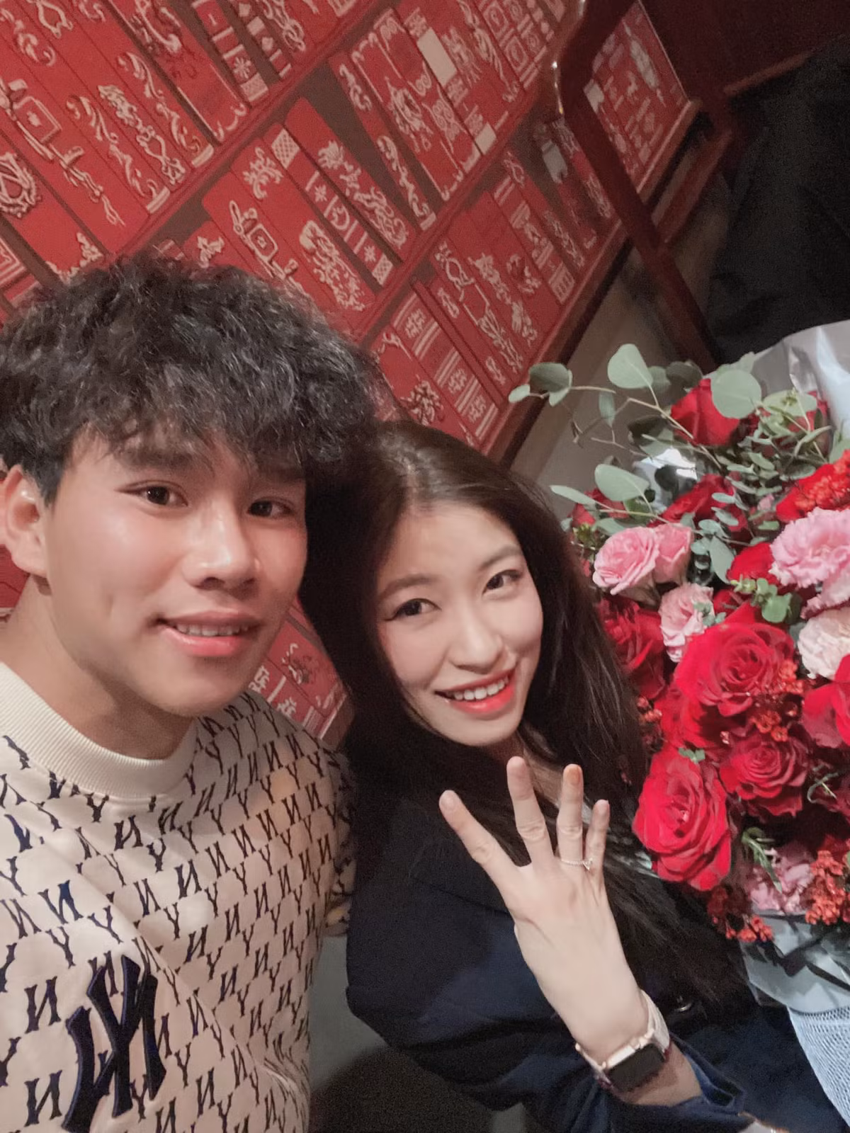 Vóc Đỗ là nàng WAGs Việt đình đám bậc nhất làng bóng đá. Cô nàng là vợ của cầu thủ Nguyễn Văn Dũng (CLB Hà Nội).