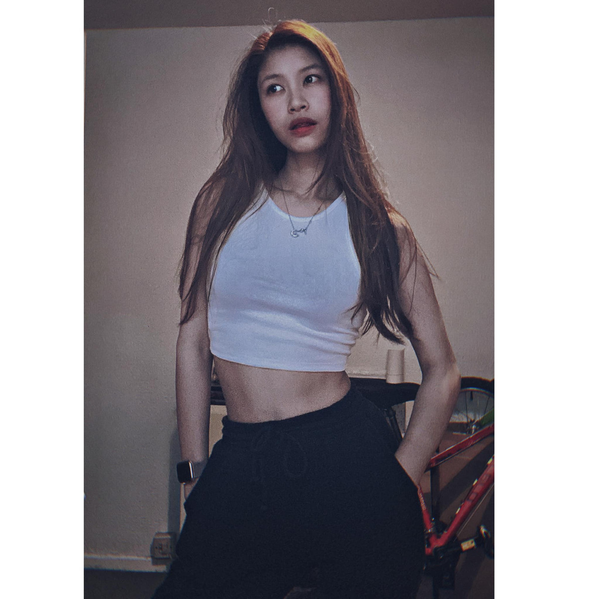 Vóc Đỗ và Văn Dũng từng có thời gian phải yêu xa khá dài, tuy nhiên vượt qua mọi khó khăn, cuối cùng cặp đôi vẫn đi được đến cuộc hôn nhân hạnh phúc.