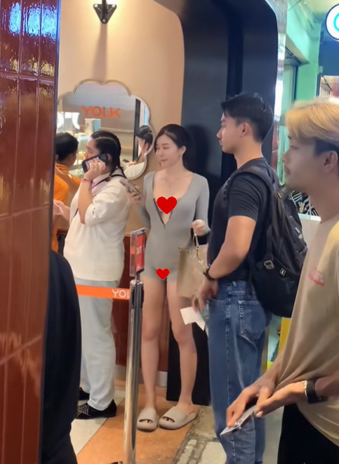 Một số khác lại cho rằng đây là chiêu trò mà cô nàng cố tình dựng nên, mục đích gây sốc để tạo nội dung viral.