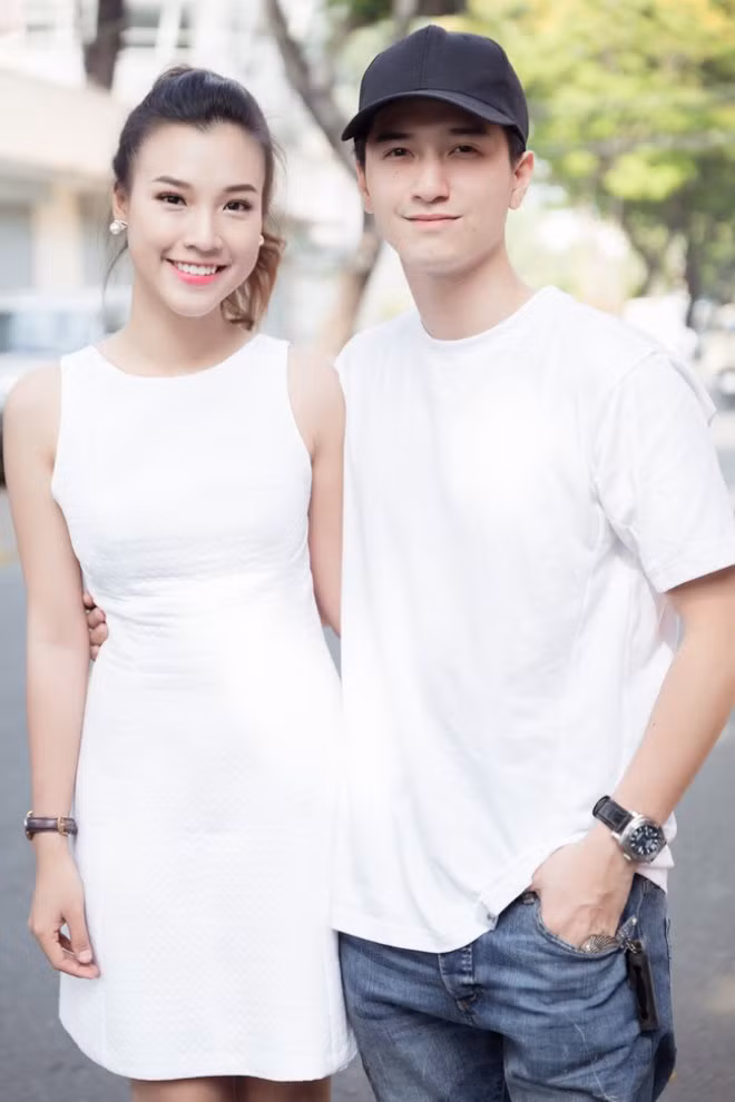 Sau màn bình luận kém duyên về người yêu cũ của Huỳnh Anh, phía dưới có vô vàn những ý kiến cho rằng cựu hot boy một thời không nên như vậy. Bởi ai cũng đã có cuộc sống riêng, khi không còn hạnh phúc thì đừng nên động chạm tới nhau.