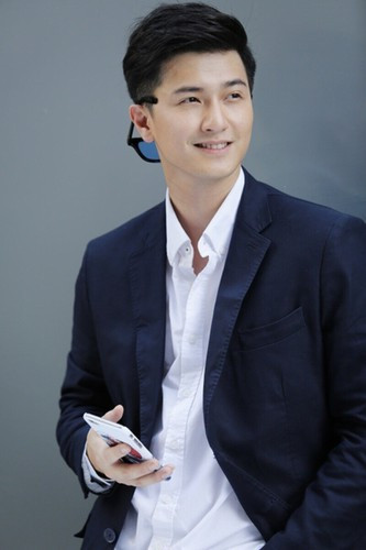 Thời gian gần đây, thi thoảng cái tên Huỳnh Anh lại khiến mạng xã hội rung động. Thay vì khiến nhiều người nhớ đến bởi sự thành danh trong lĩnh vực nghệ thuật hay kinh doanh đang theo đuổi, cựu hot boy này lại dính tới những "lùm xùm" đình đám làm chấn động mạng xã hội.