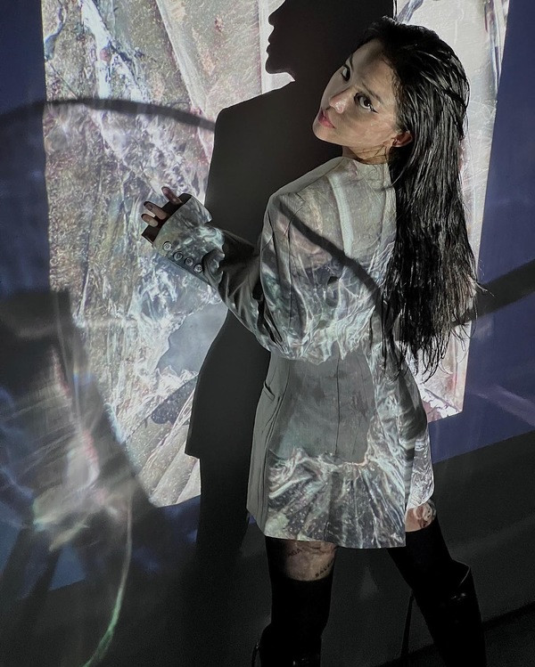 Thời gian gần đây, gái xinh Linh Ngọc Đàm cũng được biết đến nhiều hơn bởi những phát ngôn về quan điểm tình yêu rất thực tế.