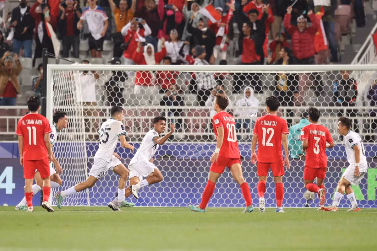 VAR không thay đổi quyết định của trọng tài và trên chấm 11m, Asnawi Mangkualam mở tỷ số 1-0 cho Indonesia ở phút 42.