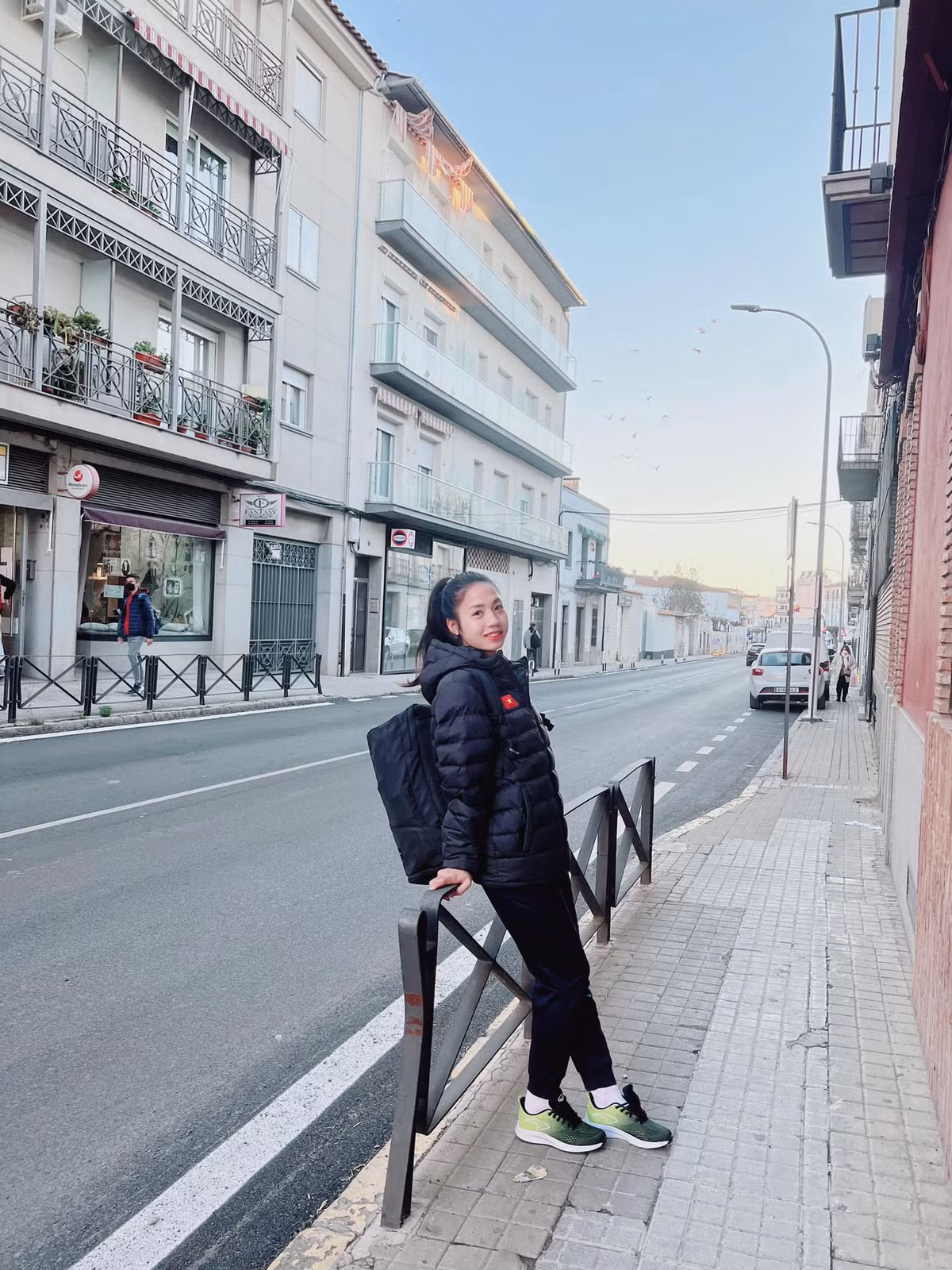 Theo đuổi sự nghiệp bóng đá chuyên nghiệp nhưng Trần Thị Duyên luôn xuất hiện với hình ảnh dịu dàng, mái tóc đen, dài.