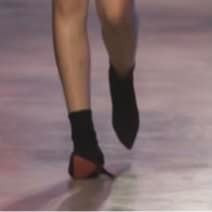 Đang lúc "drama" nóng lên, Trần Thanh Tâm đã có bài đăng đầu tiên giải thích về sự cố lần này.