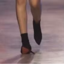 Đang lúc "drama" nóng lên, Trần Thanh Tâm đã có bài đăng đầu tiên giải thích về sự cố lần này.