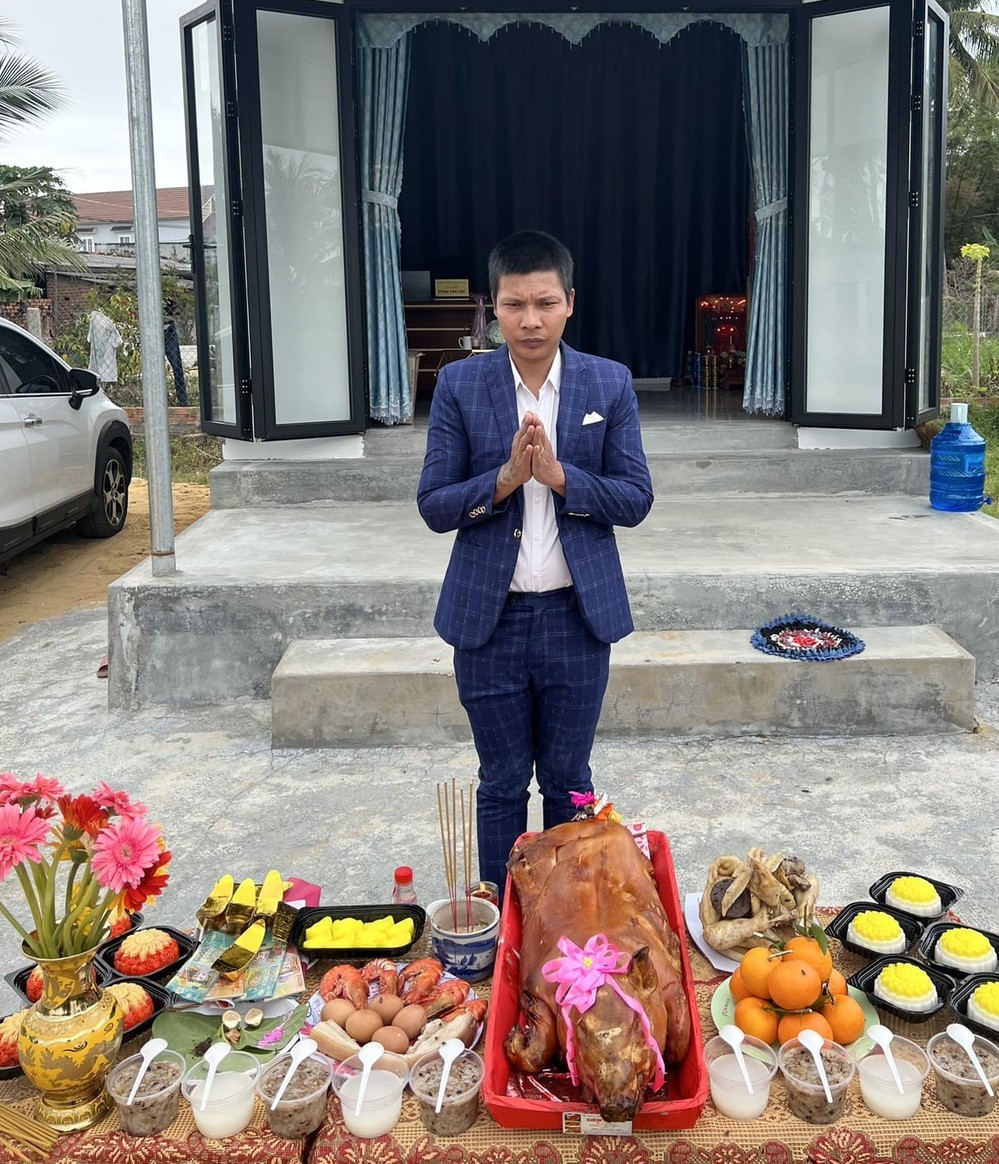 Nam Youtuber cho biết: "Nhờ có mọi người xem thì Lộc mới có số tiền từ khi làm video đến giờ. Nhiều bạn cũng nói là nhờ đó thì Lộc mới thay đổi được cuộc sống, cuộc sống mới khá hơn thì là đúng như vậy luôn."