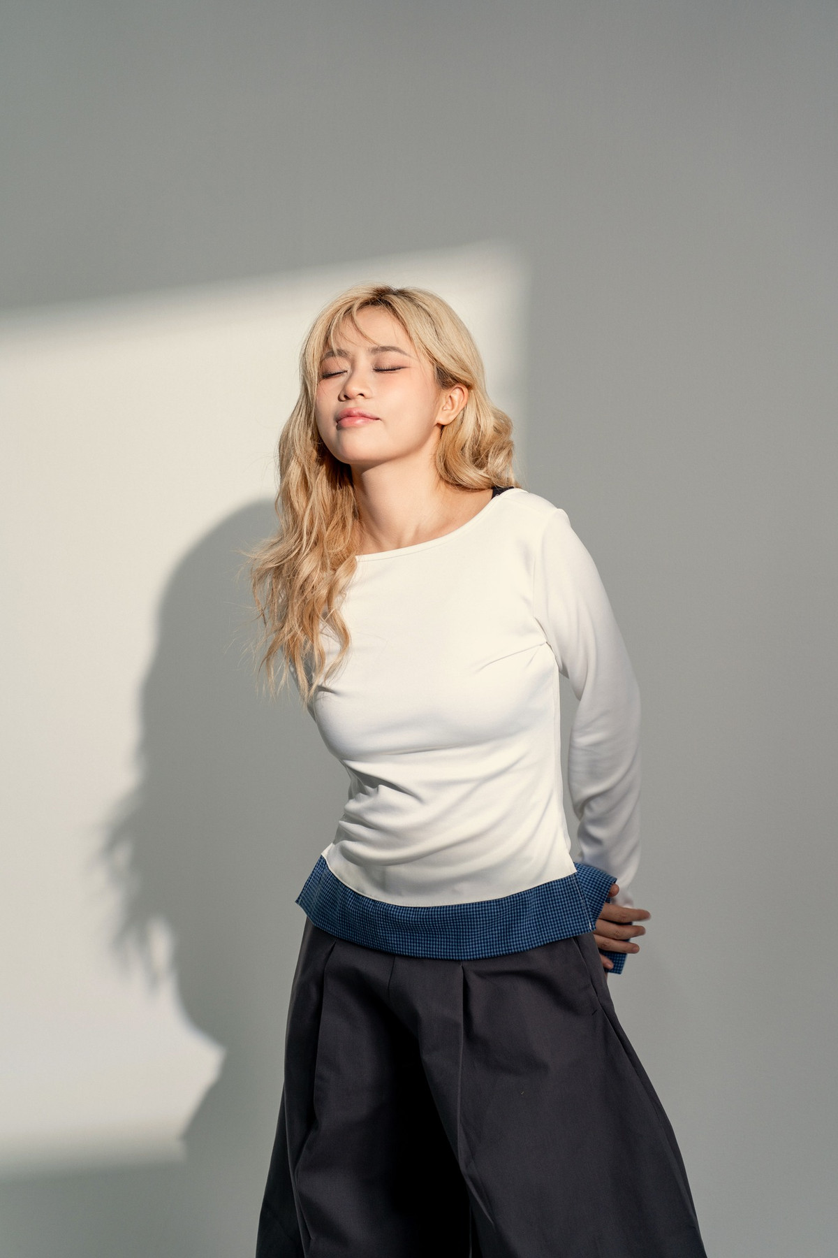 Điều này dẫn đến những bình luận mang tính chất tiêu cực từ một bộ phận khán giả, khi họ cảm thấy MisThy chưa thực sự phù hợp với yêu cầu khắt khe của một chương trình: "Vừa ồn ào, vô lễ lố lăng, không tài cán gì á".