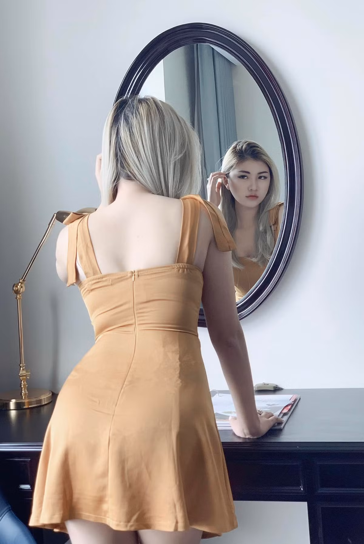 Bên cạnh đó, Nguyệt Hà còn chăm chỉ tập luyện, chơi gofl,... giữ gìn sắc vóc và cũng để giải trí, giảm căng thẳng.