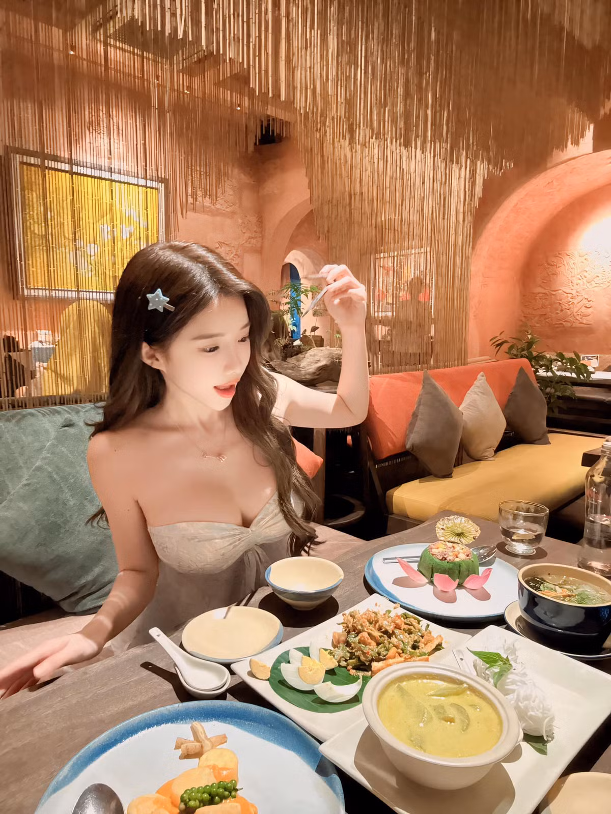 DJ Amber Na tốt nghiệp Đại học Luật nhưng làm DJ vì đam mê và sở thích.