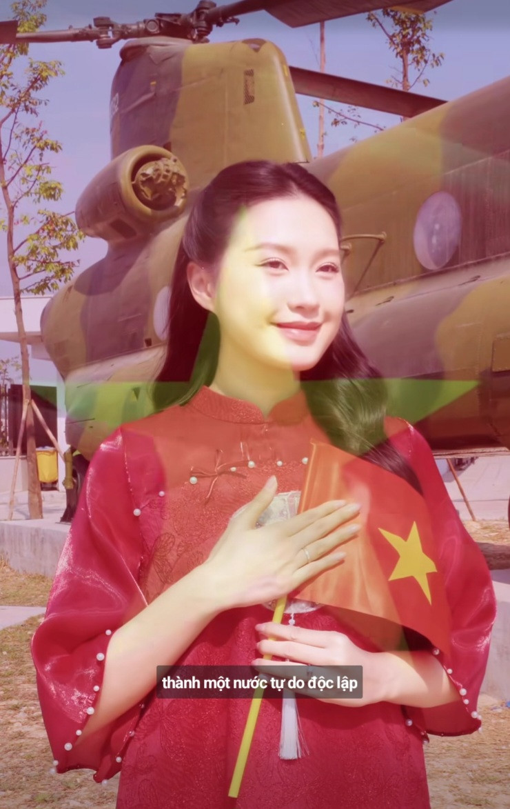 Theo bước chân nàng WAG sinh năm 2001, người xem được chiêm ngưỡng những góc trưng bày đặc biệt tại Bảo tàng Lịch sử Quân sự Việt Nam, là chứng nhân lịch sử của một thời hào hùng.