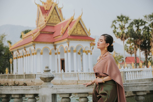 Mỹ Kiều cao 1m68 và có cân nặng 46 kg. Cô may mắn sở hữu nét đẹp trời ban với nước da trắng, gương mặt ưa nhìn, đường nét thanh tú.