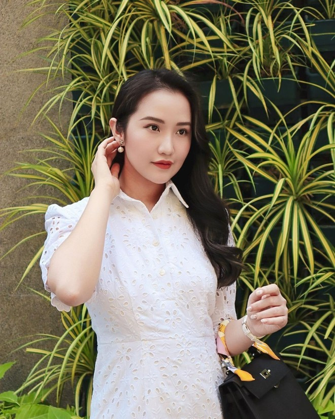 Với bước đà danh hiệu sắc đẹp và nhận về sự quan tâm của công chúng, Primmy Trương vừa tiếp tục việc học vừa làm mẫu ảnh và beauty blogger, được nhiều thương hiệu mỹ phẩm cũng như thời trang săn đón.