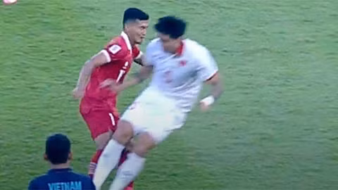 May mắn là sau thời gian hội ý với trợ lý của mình, trọng tài chính chỉ nhắc nhở hậu vệ Việt Nam và cho Indonesia được hưởng một quả phạt.