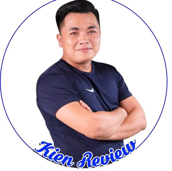 Hot TikToker chuyen lat tay hang rom tren mang 