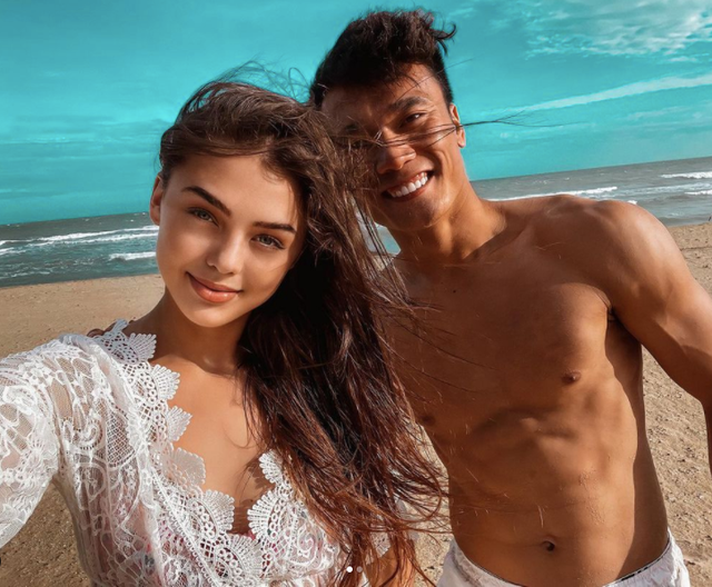 Dianka là gương mặt đã quen với các sàn diễn thời trang tại Việt Nam, cũng như với các nhãn hàng trong nước.