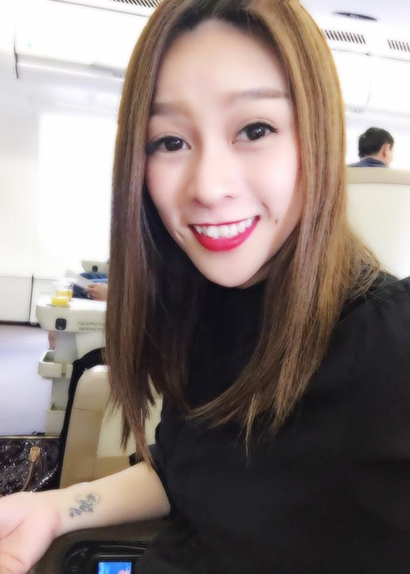 Theo đơn ly hôn cách đây không lâu của Minh Nhựa, anh và vợ cả kết hôn năm 2002 và có chung 3 con gái.