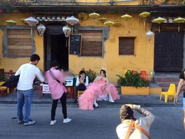 Hồng Thanh và Mie đều có chung sở thích đi du lịch nên cả hai thường xuyên chia sẻ hình ảnh đi chơi cùng nhau khiến mọi người ghen tỵ.