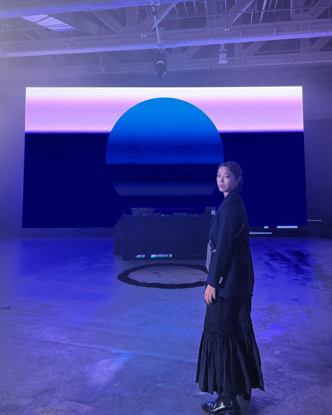 Minami không ăn đồ chế biến sẵn đồng thời ăn nhạt để hạn chế lượng dầu mỡ, muối, đường nạp vào cơ thể. Trong ngày, cô uống đủ 2 lít nước.