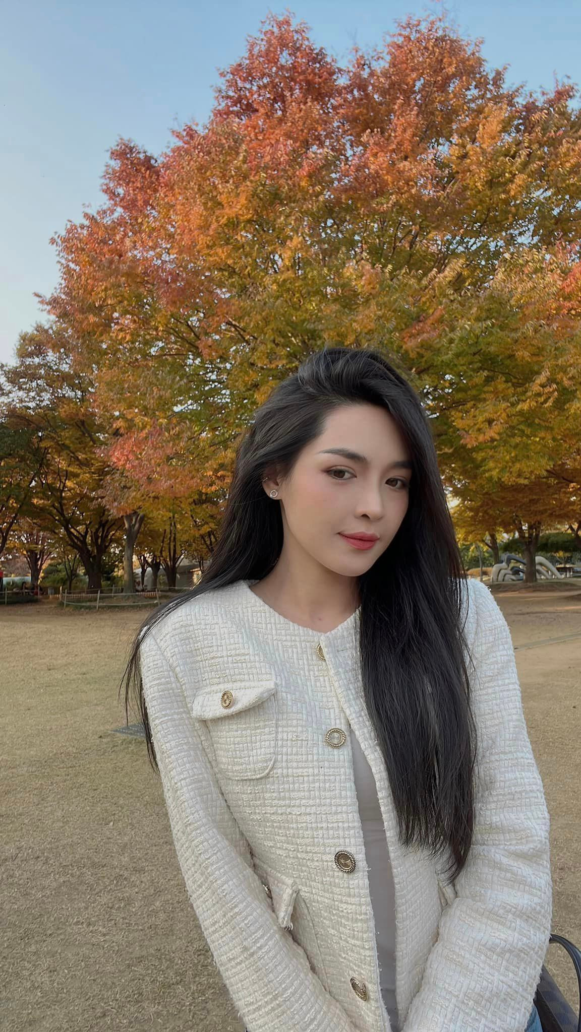 Vũ Thanh Quỳnh được ví như trường hợp phẫu thuật thẩm mỹ "thành công nhất Việt Nam". Năm 2014, hot girl thẩm mỹ này tham gia chương trình Change Life và nhận được suất phẫu thuật thẩm mỹ tại Hàn Quốc.