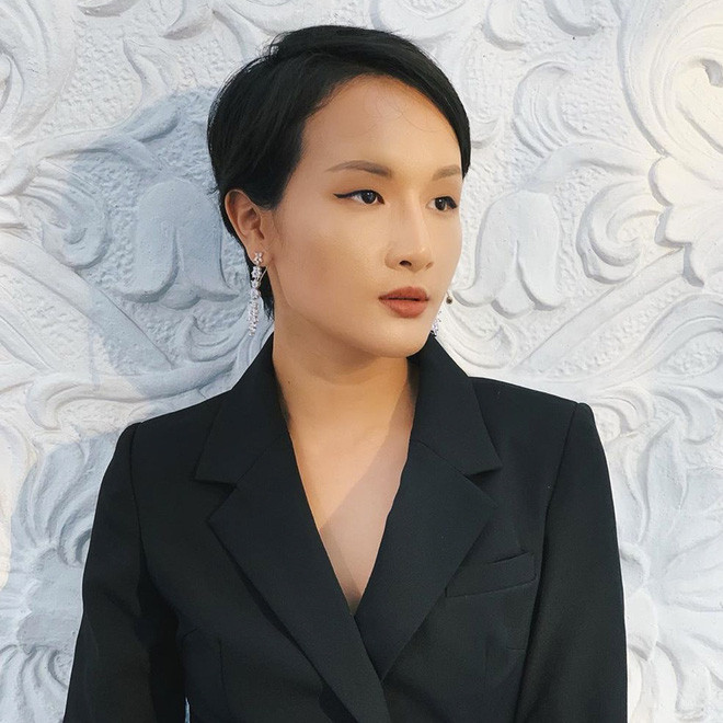 Nếu là một fan trung thành của Youtube, chắc hẳn các bạn trẻ sẽ không còn quá lạ với những vlog của Giang Ơi. Chủ của kênh Youtube có lượng subscribe ầm ầm này là một du học sinh Việt tại Anh.