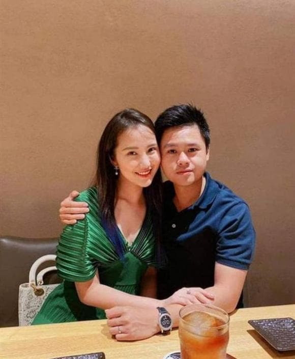 Tuy nhiên, kể từ sau khi hạ sinh quý tử, Primmy Trương cũng cởi mở hơn và đặc biệt là thông qua các story của cô bạn thân là Ngọc Thanh Tâm.