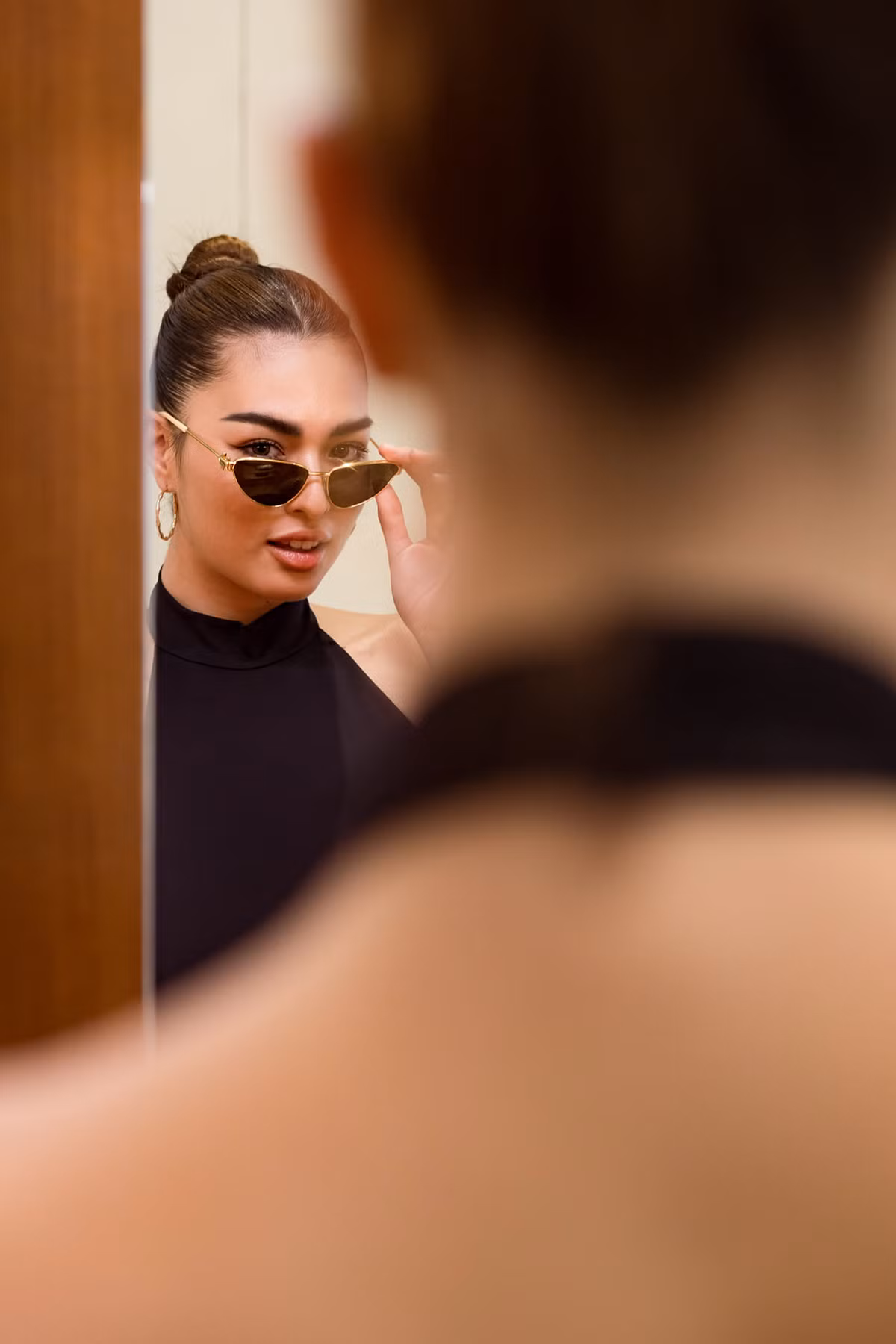 Thời gian gần đây, Anchilee Scott-Kemmis khiến người hâm mộ bất ngờ với cuộc "lột xác" ngoạn mục. Cô tự tin diện áo tắm 2 mảnh khoe vóc dáng săn chắc, gọn gàng hơn trước đây rất nhiều.