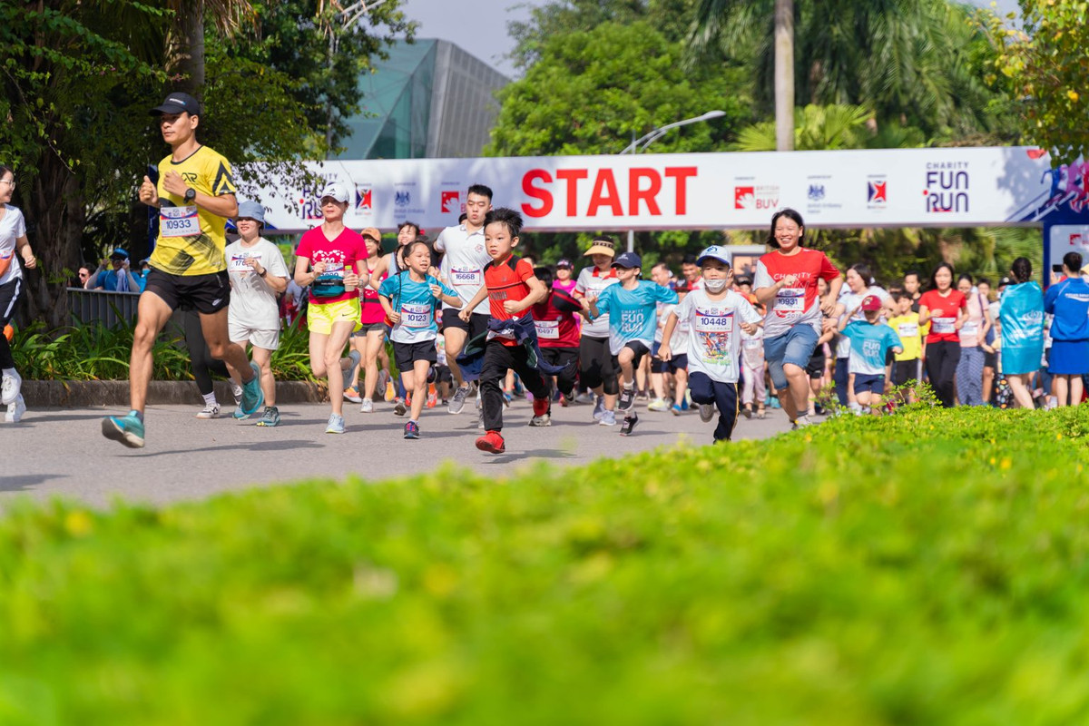 Ra mat giai chay gay quy tu thien Britcham Charity Fun Run 2023 Ha Noi
