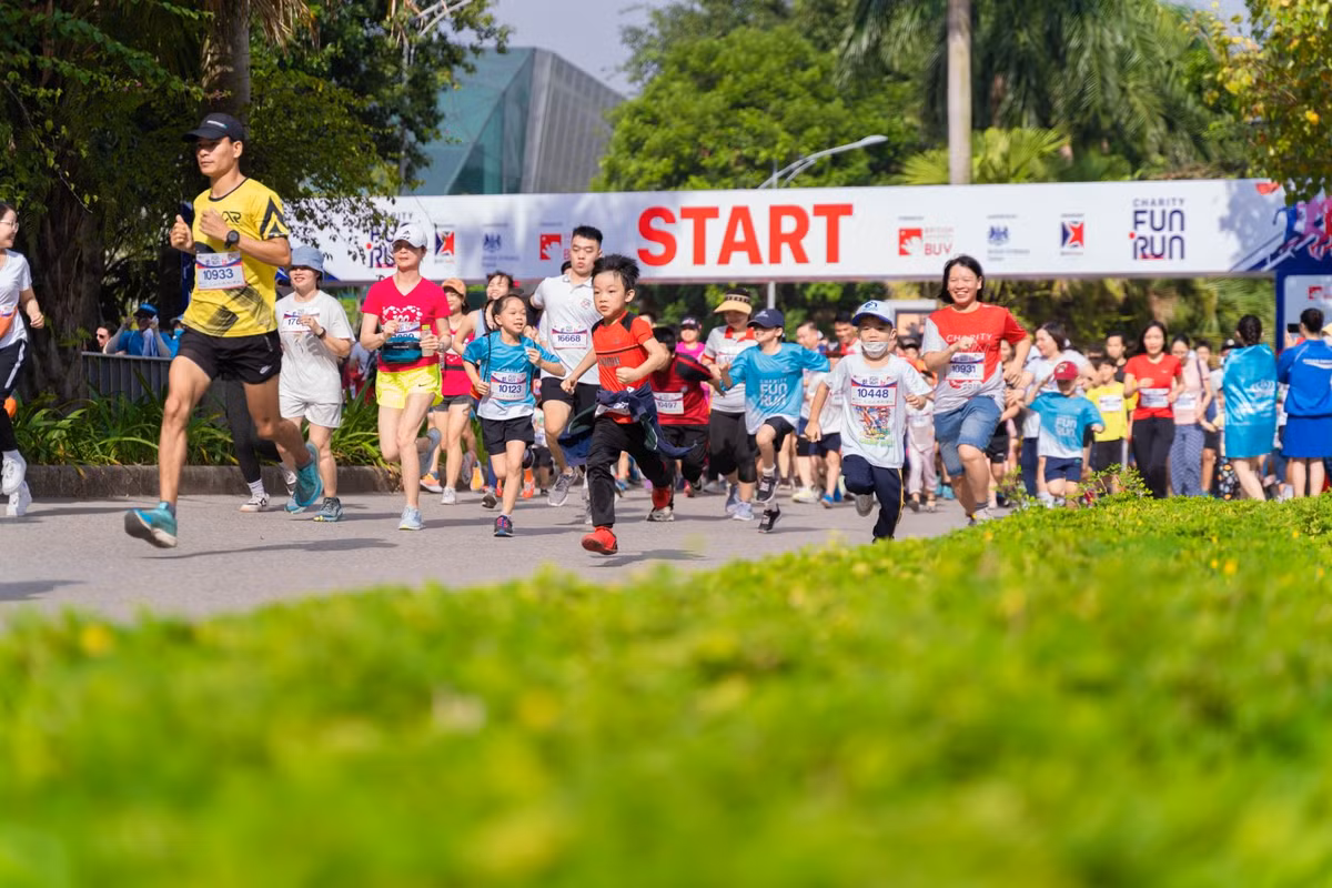 Ra mat giai chay gay quy tu thien Britcham Charity Fun Run 2023 Ha Noi