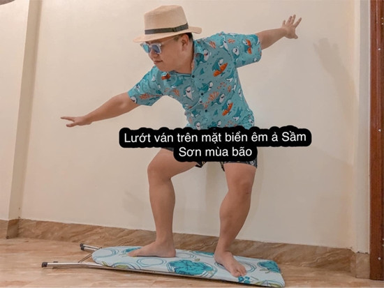 Bộ ảnh hài hước du lịch tại nhà vô cùng sáng tạo của hai vợ chồng đã nhận được sự yêu thích của cư dân mạng và mạnh mẽ like, share.