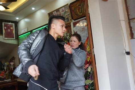 Quang Hải là cầu thủ gốc Hà Nội nên anh có thể tranh thủ thời gian 1 tuần xả trại của đội tuyển Việt Nam để về thăm gia đình.