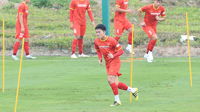 Trong thời gian chờ đội tuyển Việt Nam tập trung trở lại, nhóm Tuấn Anh, Xuân Trường, Tiến Linh… sẽ tập luyện cùng với U22 Việt Nam để giữ thể lực và phong độ.