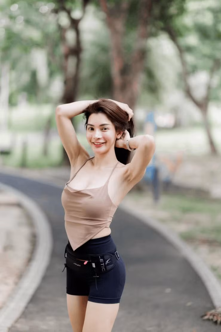 Chính điều này đã khiến "Eye" trở thành một biểu tượng thời trang trong cộng đồng runner và thu hút đông đảo người hâm mộ theo dõi.