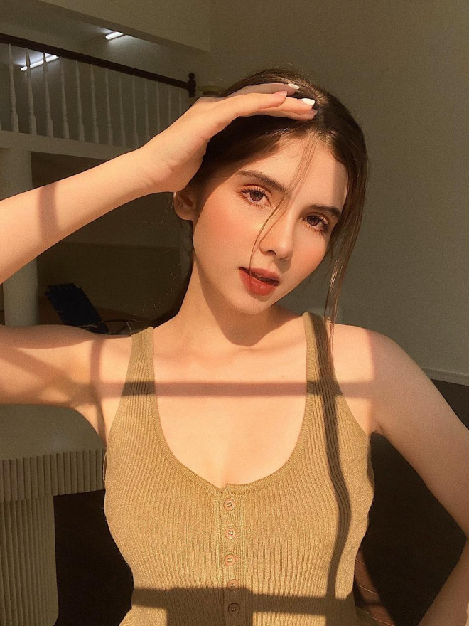 Sau khi đăng tải video cá nhân lên thì không ít người dù là nam hay nữ cũng không nhịn được mà dành cho Xuân Mai những lời khen có cánh.