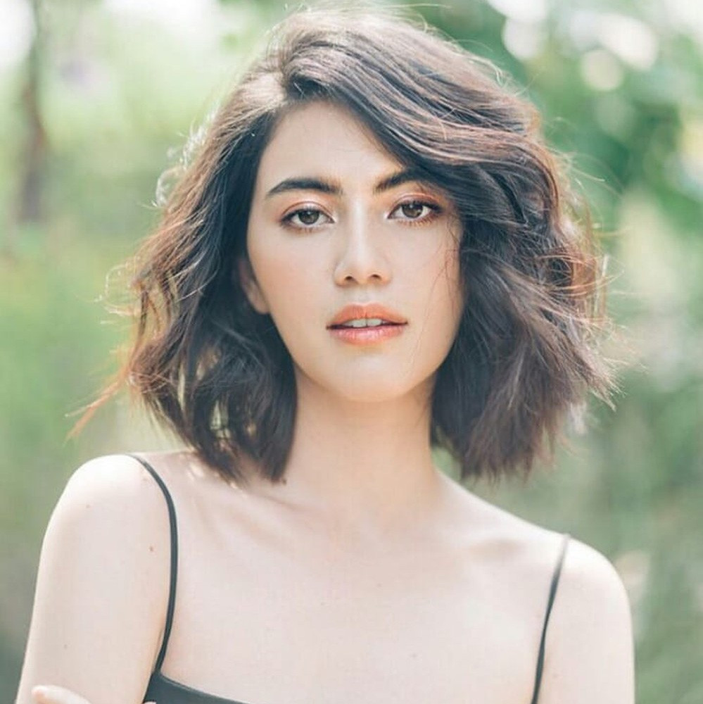 Không chỉ sở hữu nhan sắc xinh đẹp và tài năng diễn xuất đỉnh cao, Mai Davika còn có cuộc sống đời tư đầy viên mãn bên người tình điển trai, học thức “khủng”.