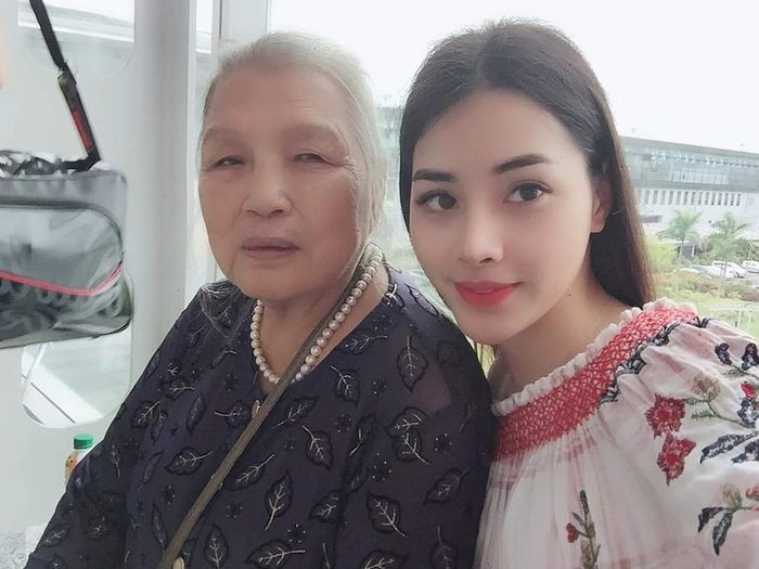 Để theo đuổi ước mơ hoài bão được trở về với đúng hình hài, bản ngã bên trong, cậu nhóc Tiến Đạt năm nào đã trải qua một khoảng thời gian dài không ngừng nỗ lực học tập, kiếm tiến và có được thành quả ngày hôm nay.