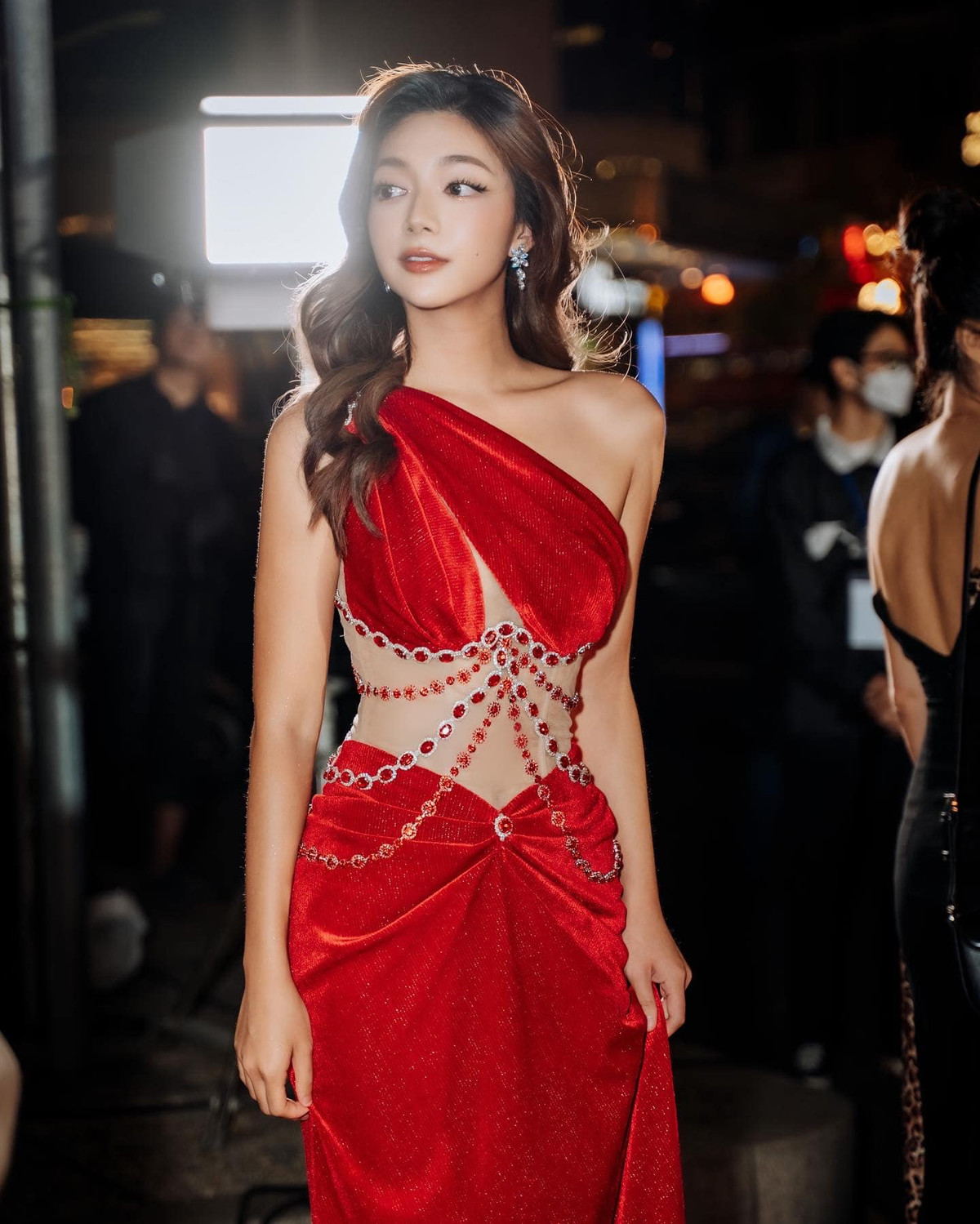 Vốn có lợi thế về ngoại hình nên Katleen luôn hút mắt người đối diện dù diện trang phục cắt xẻ gợi cảm hay trang phục khỏe khoắn, năng động.