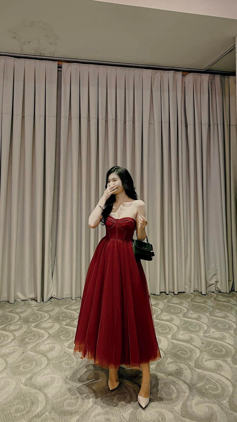 Thần thái lạnh lùng, tác phong dứt khoát của Sharon Arul khi vào vai nữ trinh sát gây ấn tượng với người xem. Đạo diễn Đinh Thái Thụy cho biết anh còn nhầm tưởng gái xinh dân tộc Ê Đê là cảnh sát thật, chứ không nghĩ là học sinh đến thử vai quần chúng.