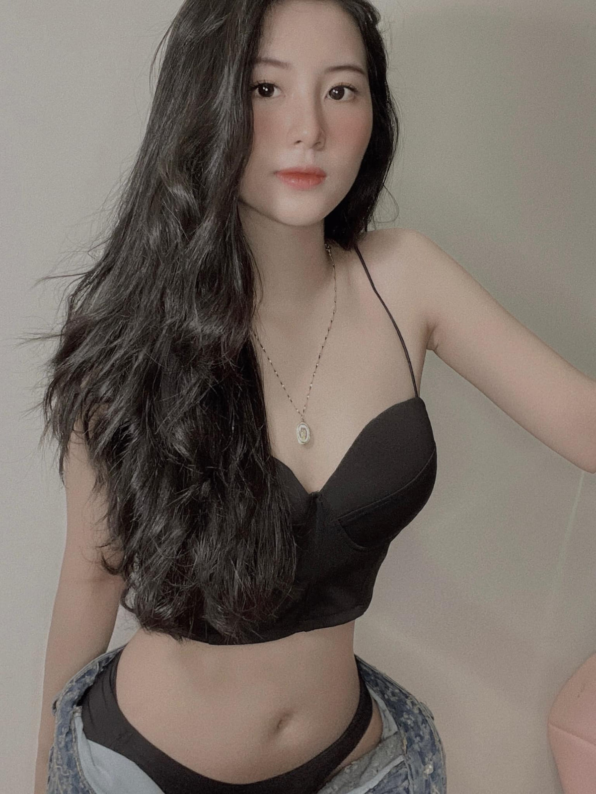 Nhật Vy hy vọng bản thân sẽ trở thành một cô gái độc lập, có đủ bản lĩnh để vượt qua những thử thách để làm nhiều việc có ích cho xã hội.