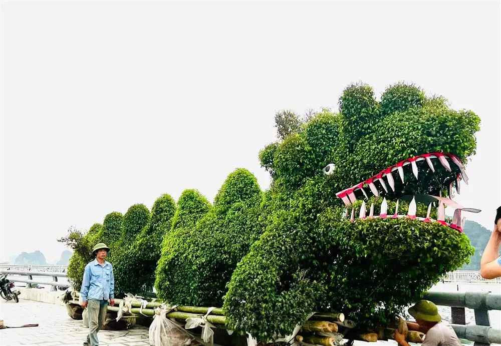 Linh vật rồng tại Quảng Ninh vào năm 2022 từng gây bão vì lý do "quá độc lạ".