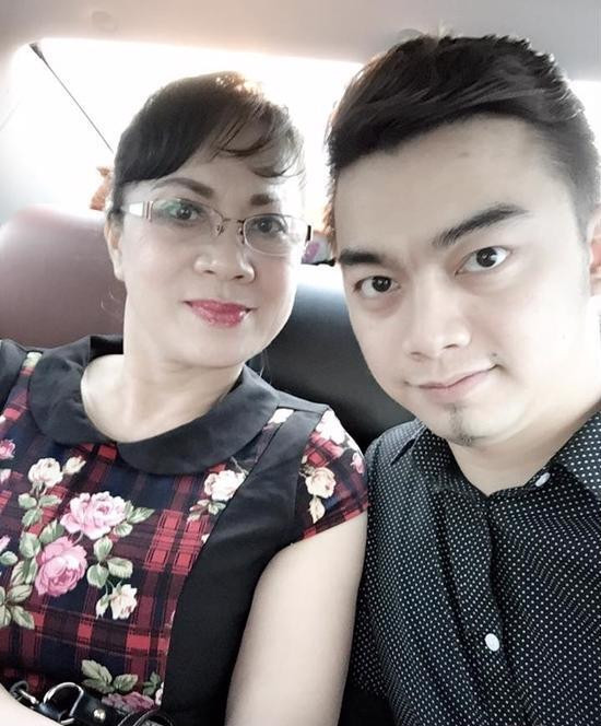 Nhắc đến Duy Alex, khán giả dễ dàng nhớ đến hình ảnh cậu bé nhỏ nhắn, gương mặt lém lỉnh trong loạt phim ăn khách như Làm Mẹ, Xóm Bờ Sông, Mùa Hè Sôi Động, Đội Đặc Nhiệm Nhà C21…