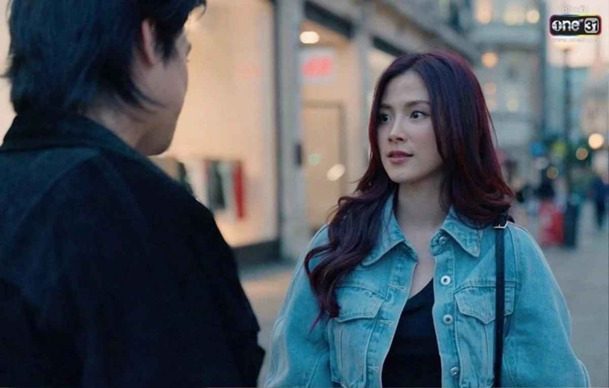 Baifern Pimchanok vào vai một cô gái sống thác loạn, đổi đời bằng thân xác trong Thiên sứ tội lỗi thì tới Thicha tái sinh, nữ diễn viên Thái Lan lại tiếp tục vào vai một người phụ nữ có quá khứ tủi nhục mang trong mình sự uất hận và tìm mọi thủ đoạn để trả thù.